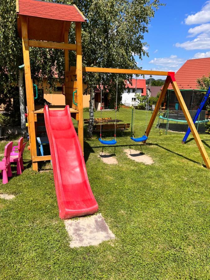 Domki Caloroczne U Iwony Kudowa-Zdrój Zewnętrze zdjęcie