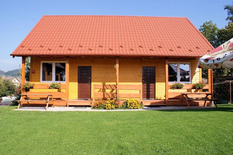 Domki Caloroczne U Iwony Kudowa-Zdrój Zewnętrze zdjęcie